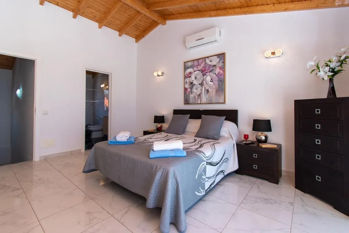 Villa Fairway Village Beautiful 3 Bedroom Villa San Miguel de Abona